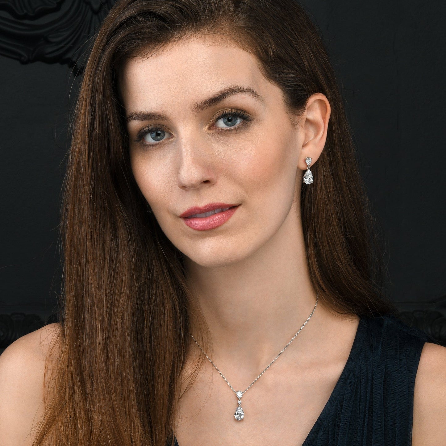 925 Sterling Silver Pear Drop Pendant Necklace