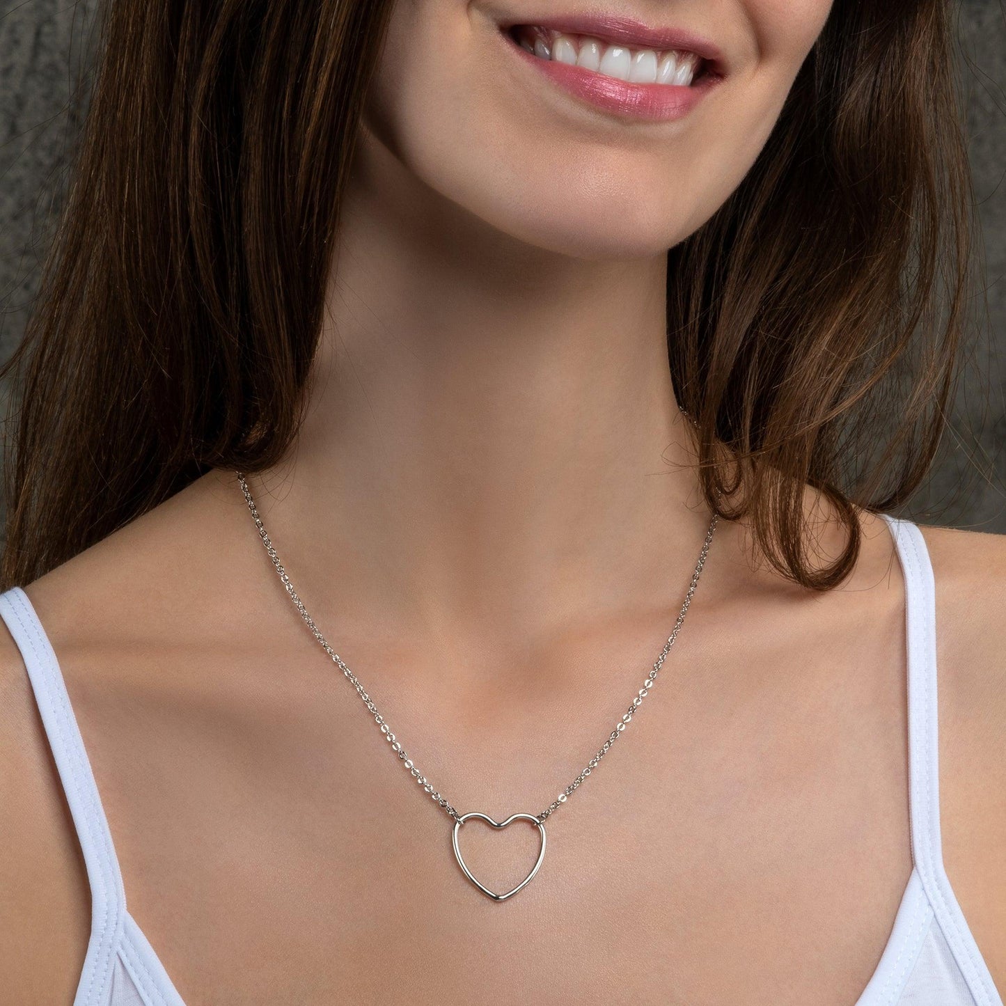 Dainty Heart Pendant Necklace for Women - namana.london