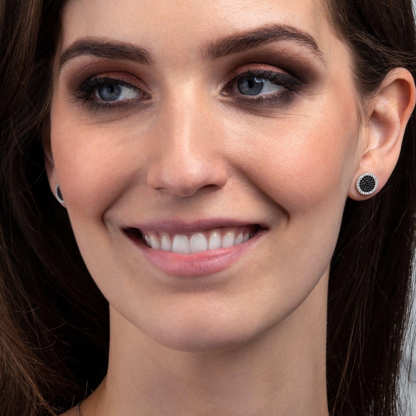 925 Sterling Silver Black and White Disc Earrings for Women - namana.london