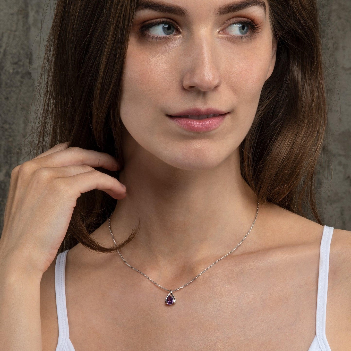 925 Sterling Silver Amethyst Gemstone Pendant Necklace - namana.london