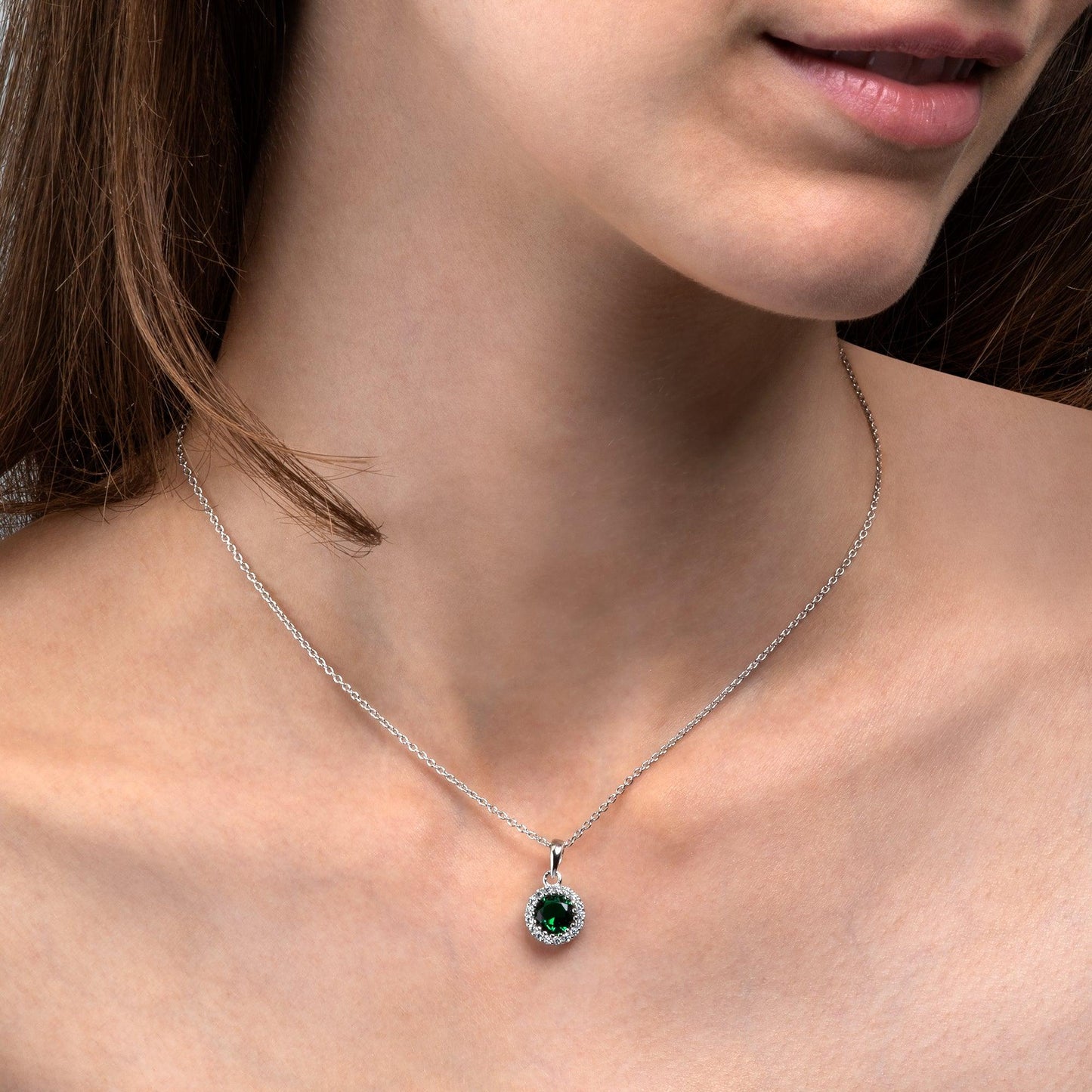 925 Sterling Silver Green Halo Pendant Necklace for Women. - namana.london