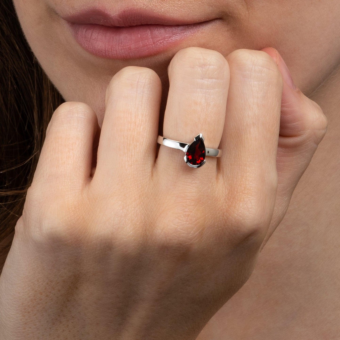 Pear Shaped Garnet Ring for Women in 925 Sterling Silver - namana.london