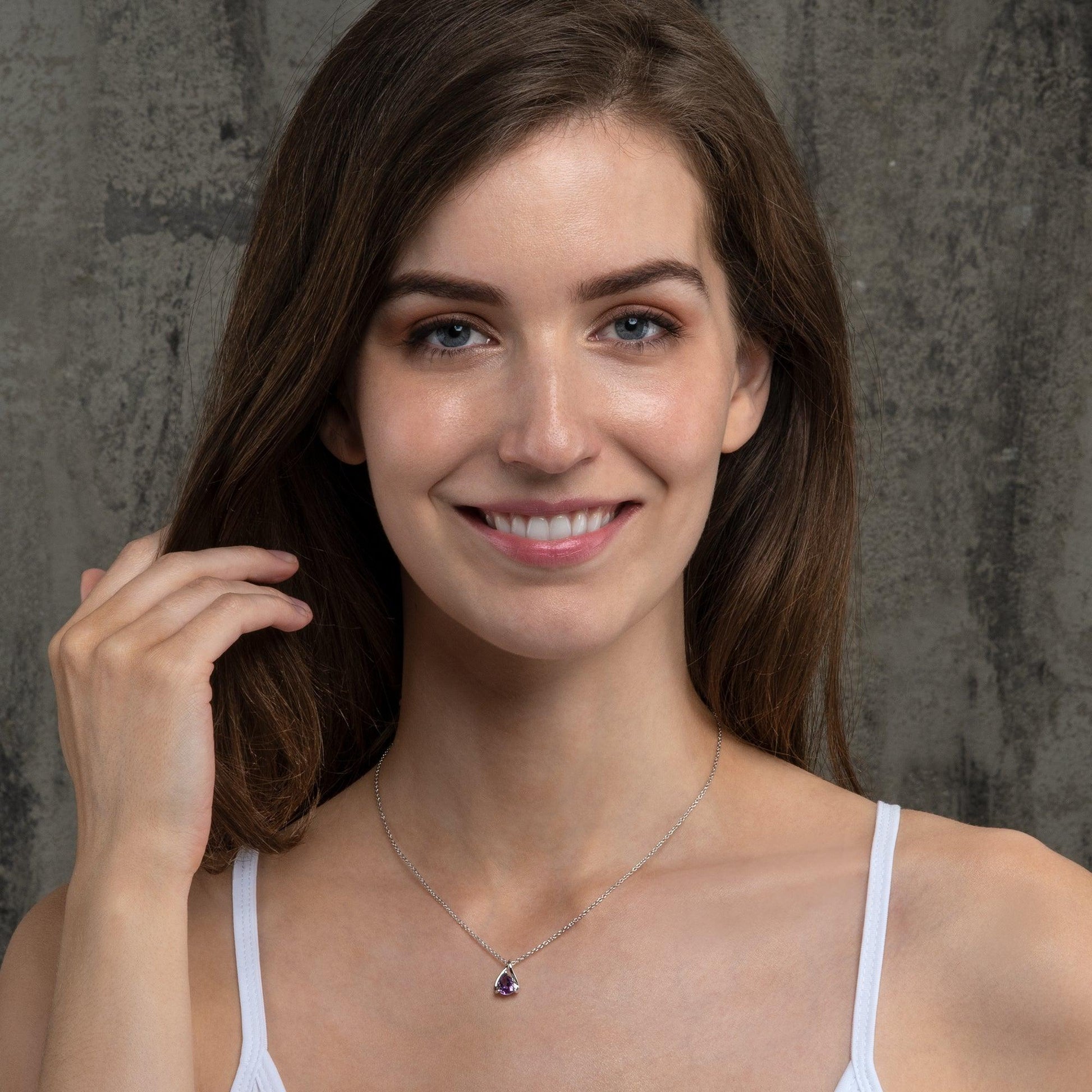 925 Sterling Silver Amethyst Gemstone Pendant Necklace - namana.london