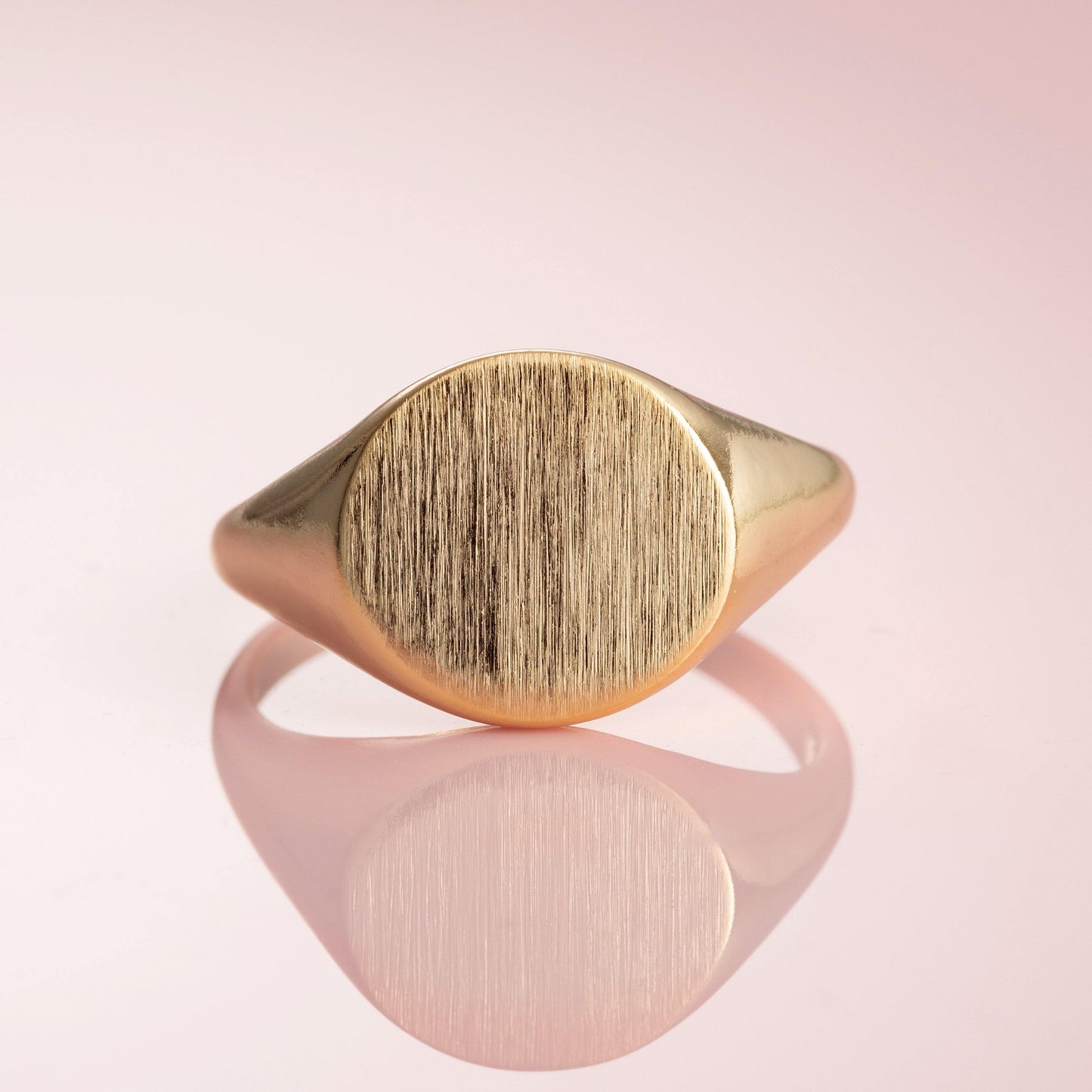Adjustable Gold Signet Ring for Women - namana.london