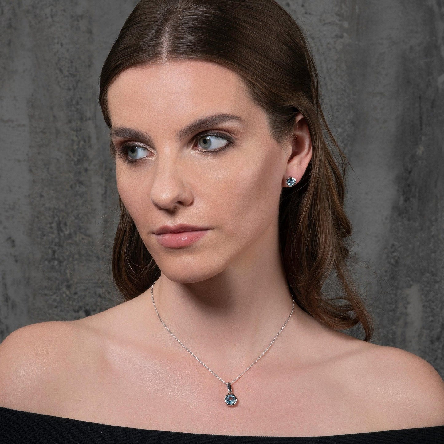 925 Sterling Silver Round Stud Earrings with Blue Topaz Gemstones - namana.london