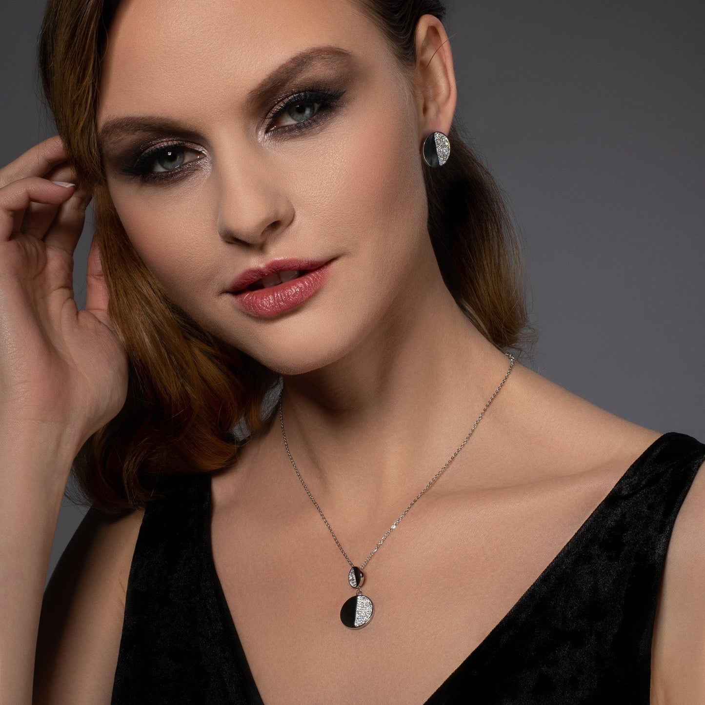 Disc Stud Earrings with Swarovski Crystals - namana.london