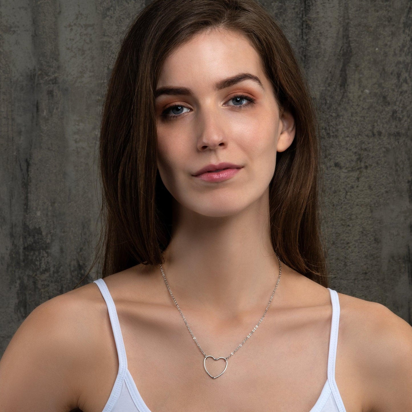 Dainty Heart Pendant Necklace for Women - namana.london