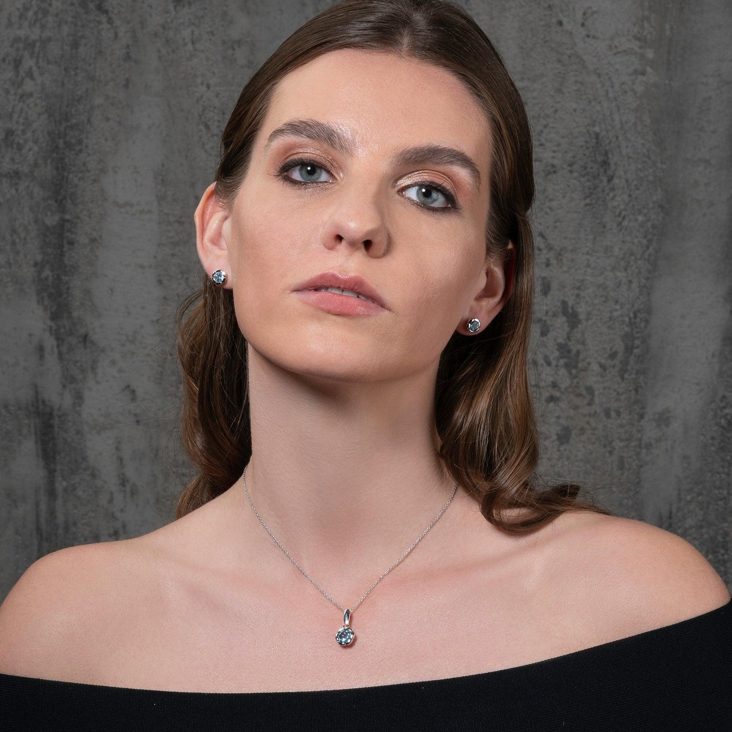 925 Sterling Silver Round Stud Earrings with Blue Topaz Gemstones - namana.london