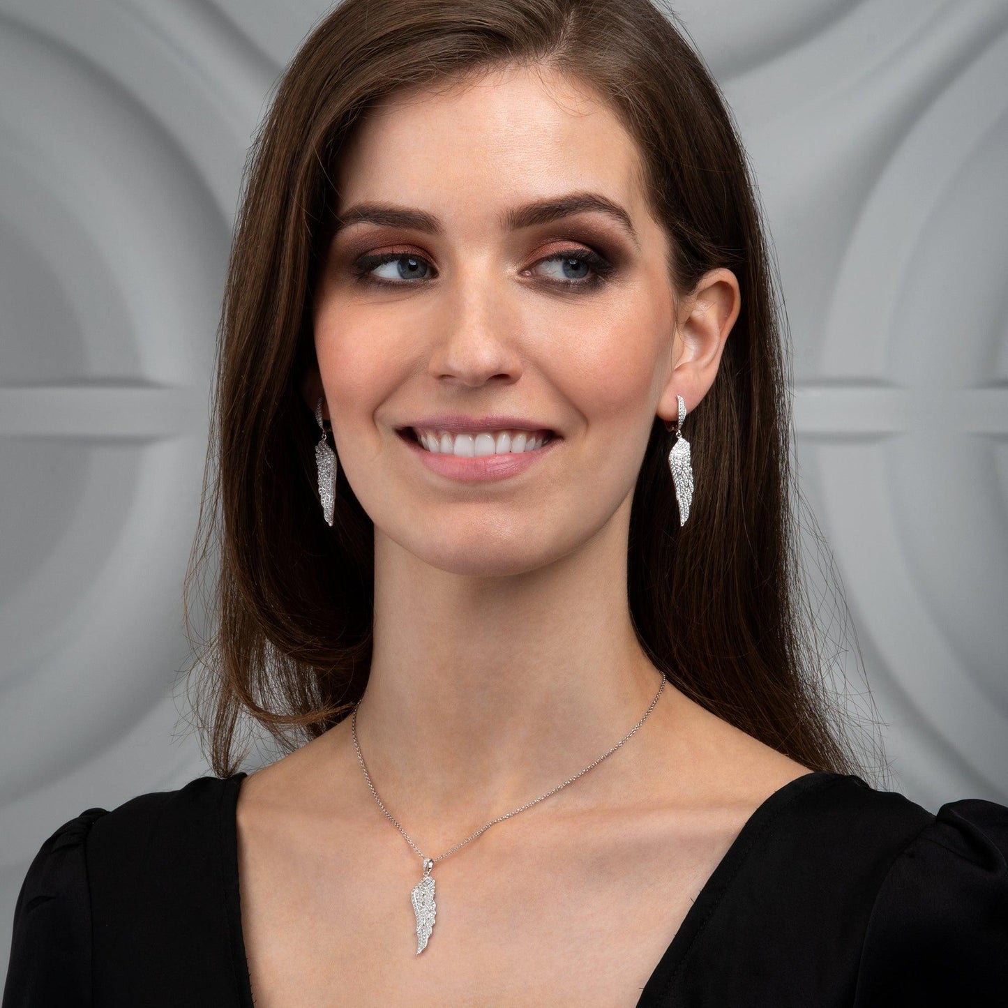 Sterling Silver Angel Wings Necklace for Women. - namana.london