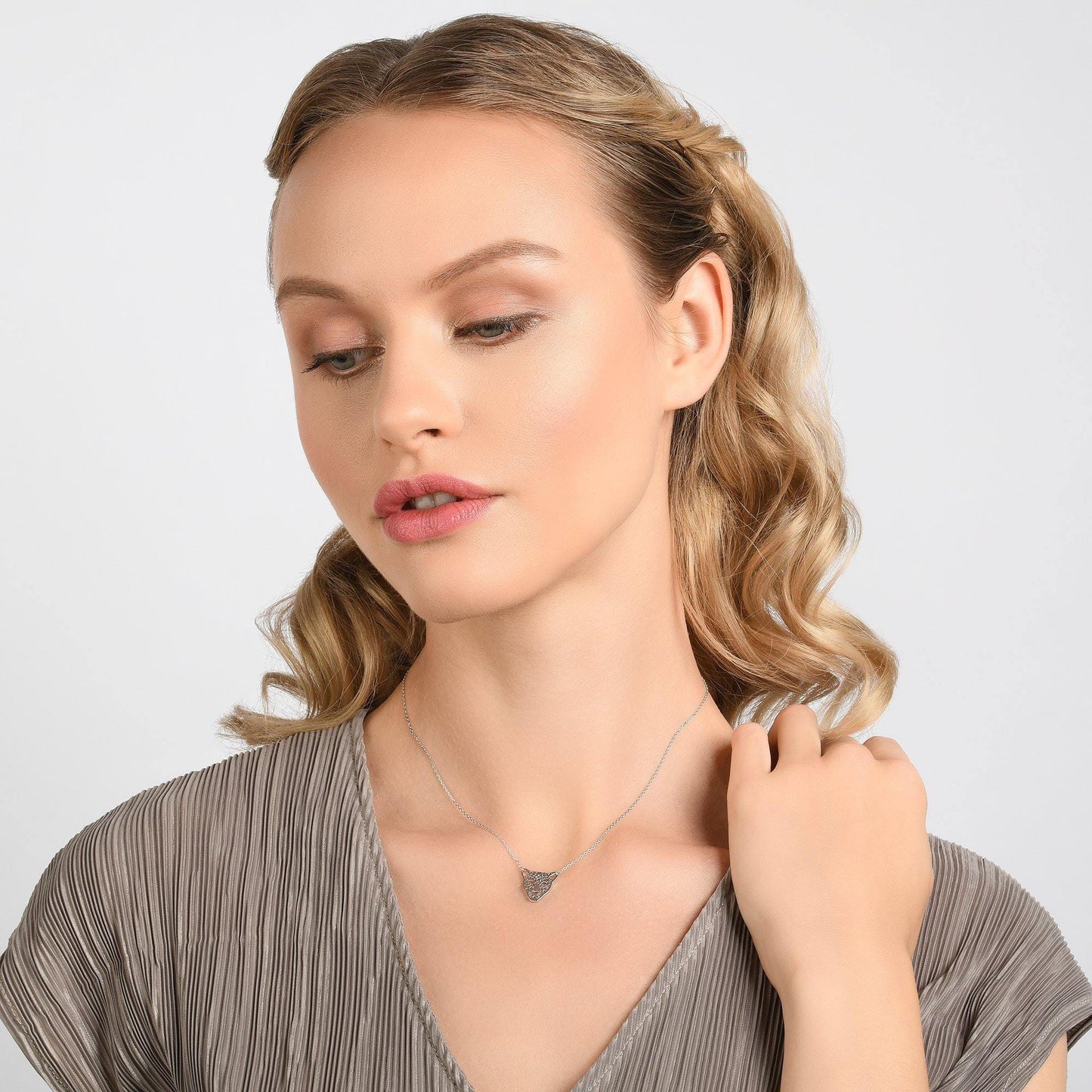 Panther Pendant Necklace with Brushed Finish - namana.london