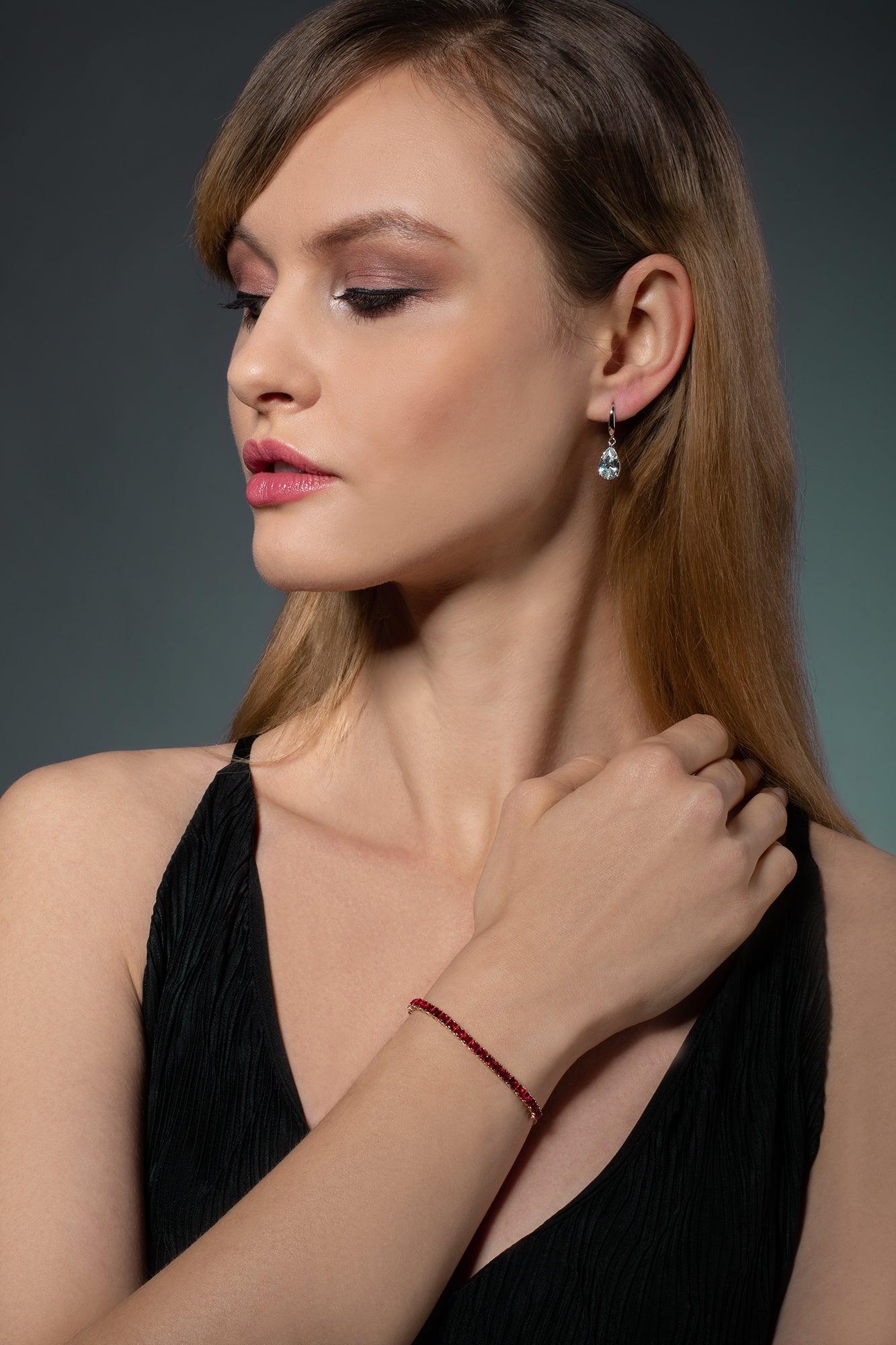 Adjustable Gold Bracelet for Women with Red Stones - namana.london