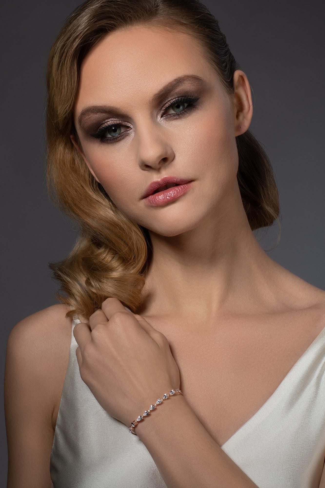 Adjustable Rose Gold Bracelet with Pear Shaped Cubic Zirconia - namana.london