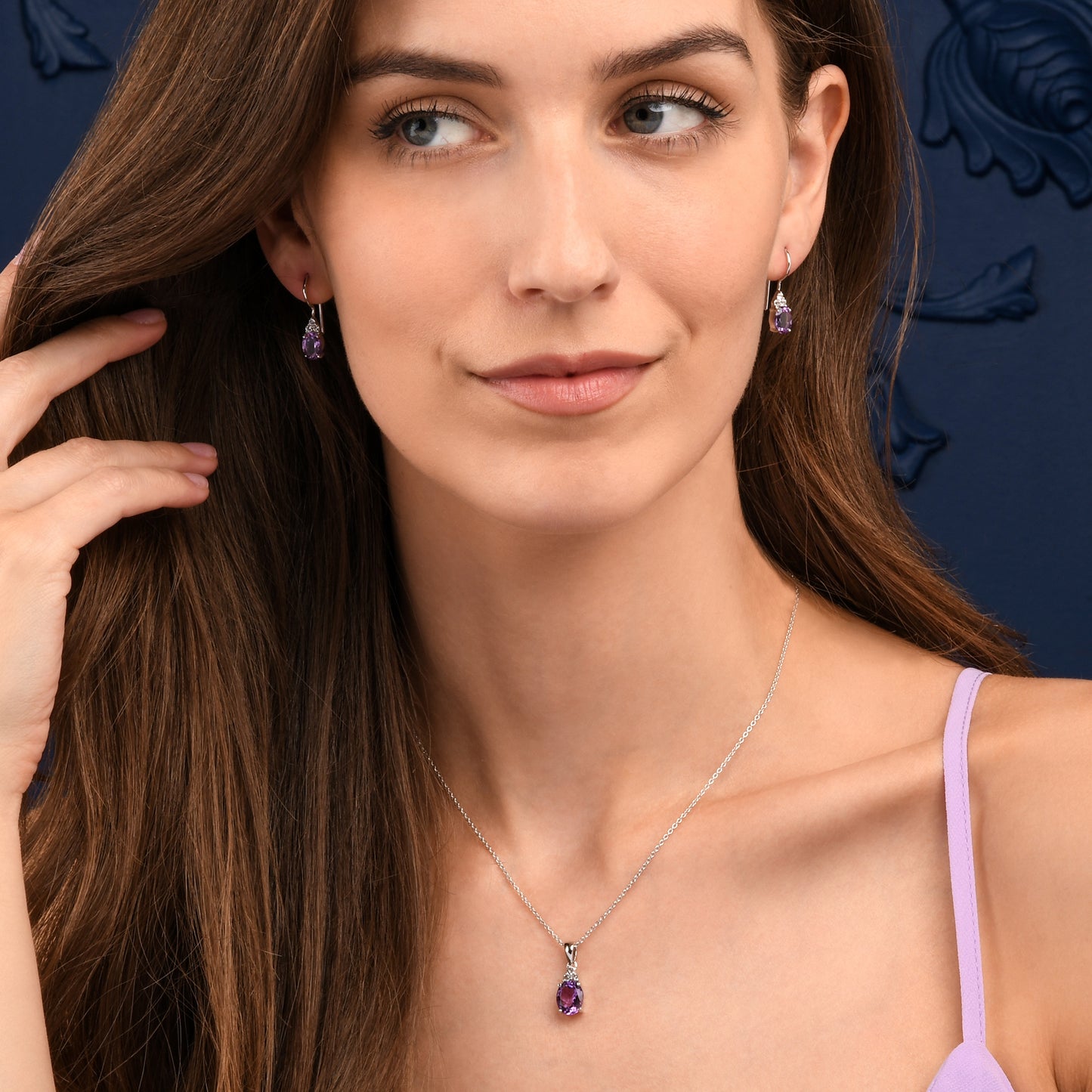 925 Sterling Silver Oval Shaped Amethyst Pendant Necklace