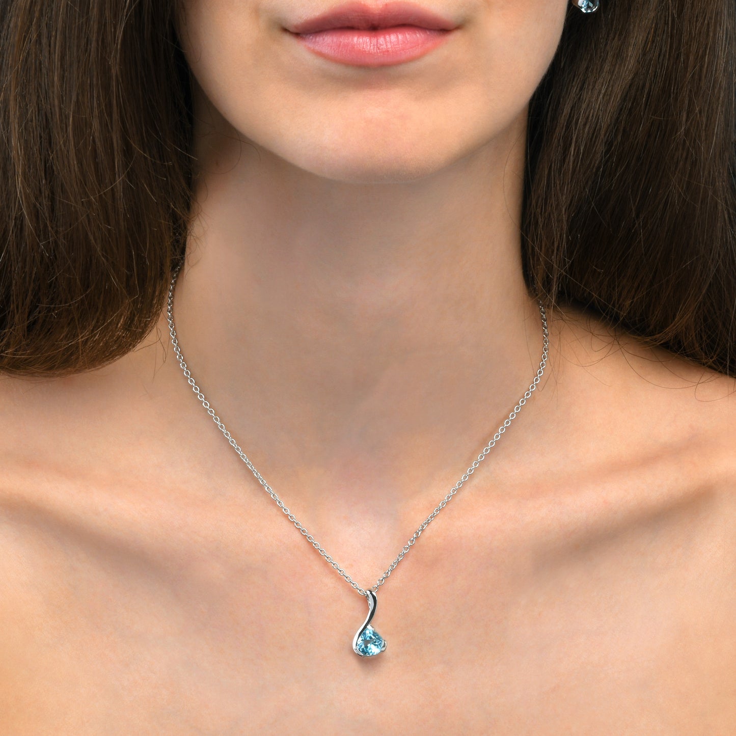 Sterling Silver Pear-Shaped Blue Topaz Gemstone Pendant Necklace