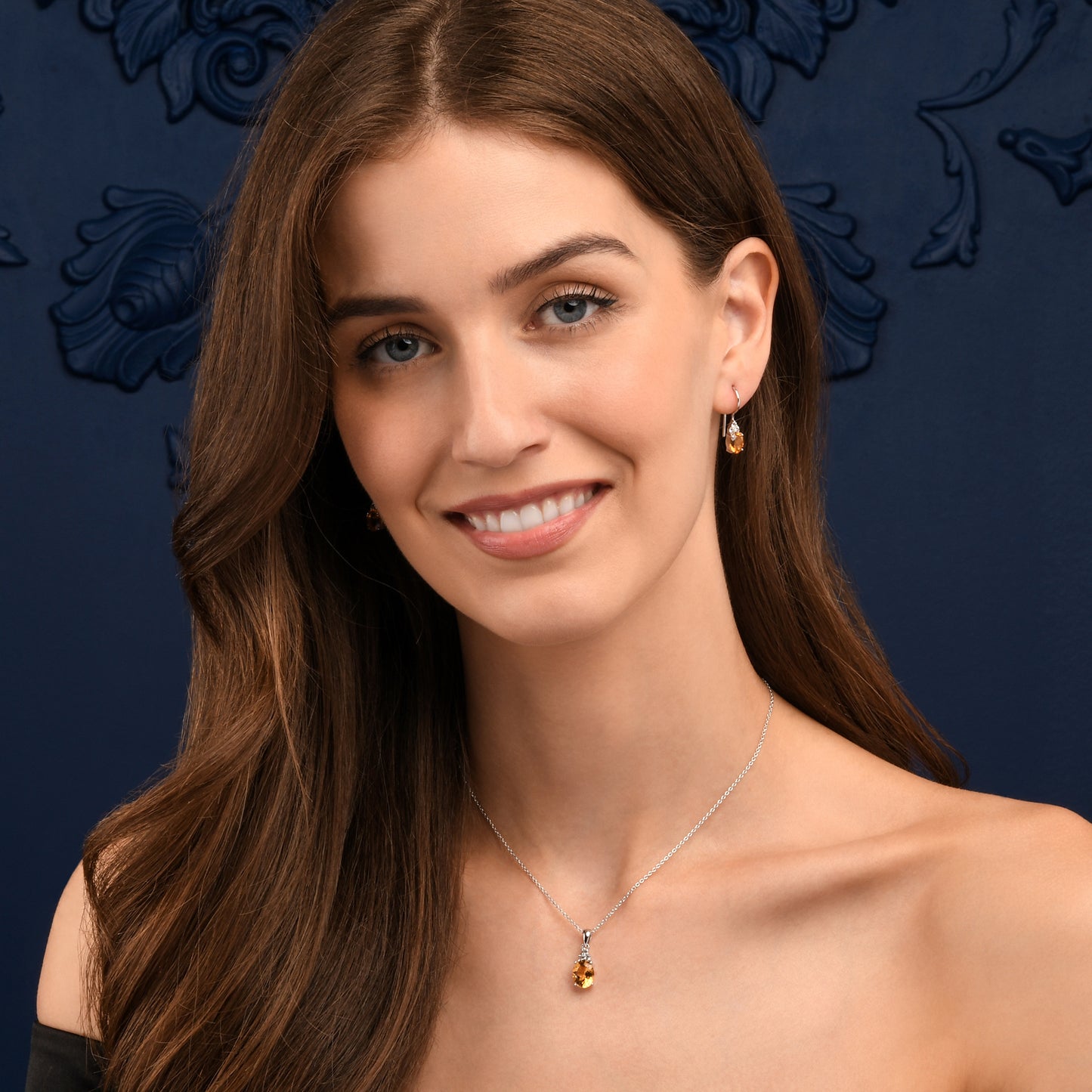 925 Sterling Silver Oval Shaped Citrine Pendant Necklace