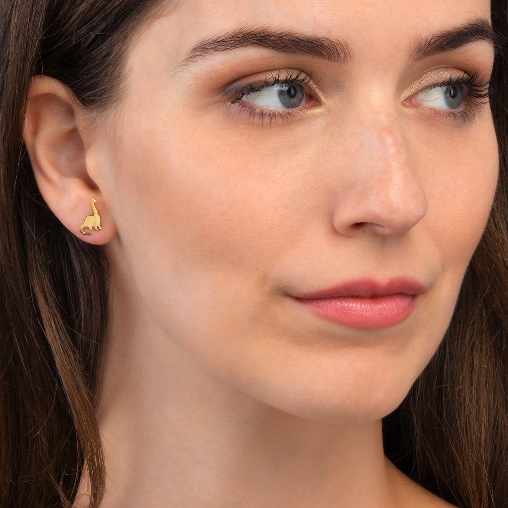 Cute gold hot sale stud earrings