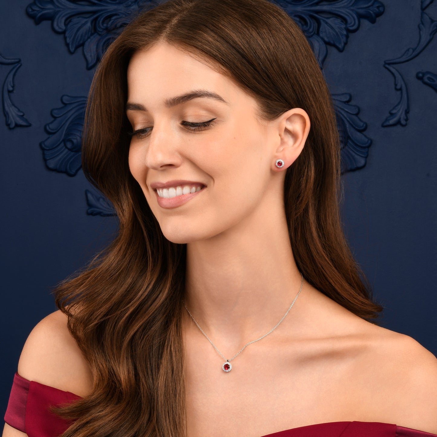 925 Sterling Silver Red Cubic Zirconia Round Halo Pendant Necklace