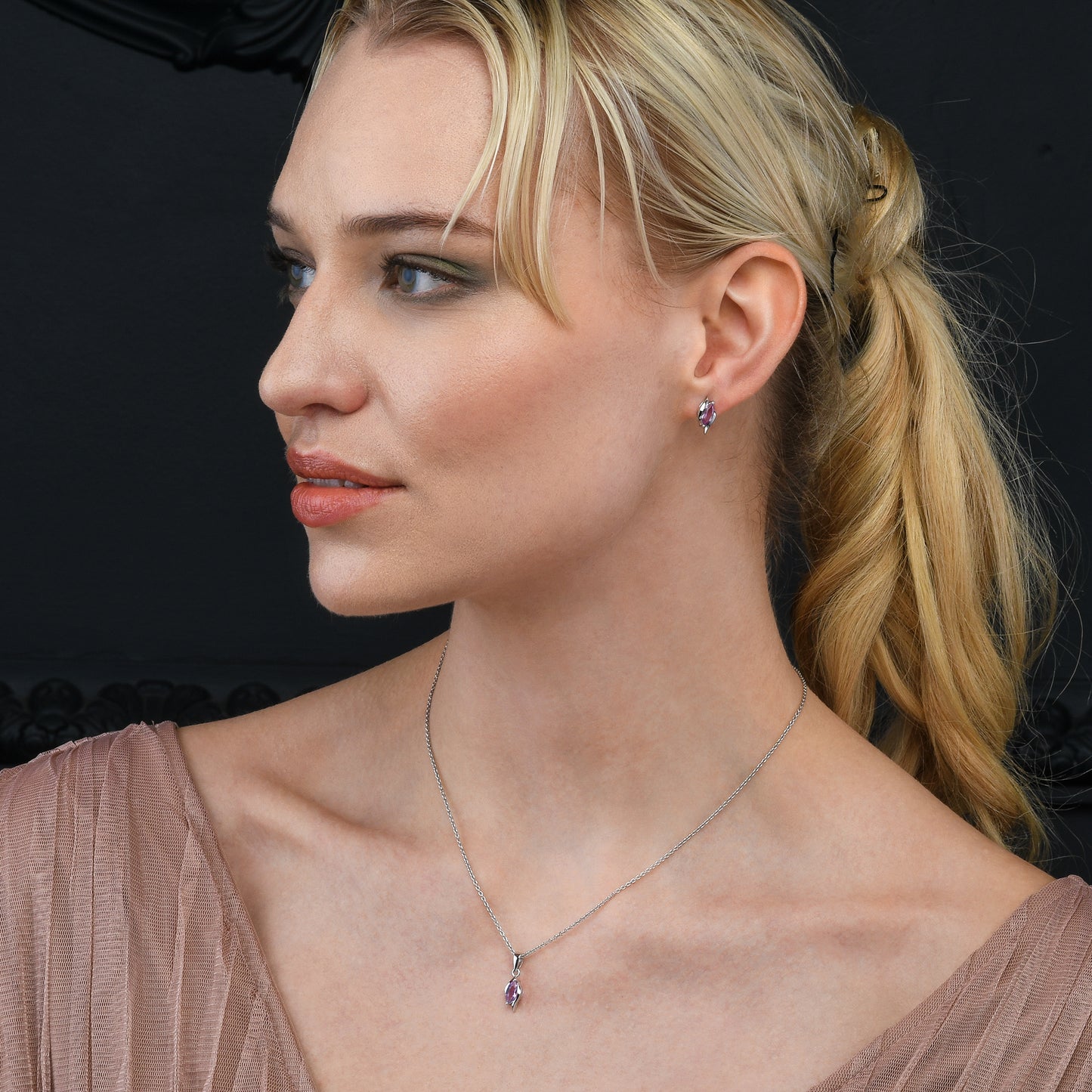 925 Sterling Silver Amethyst Marquise Pendant Necklace