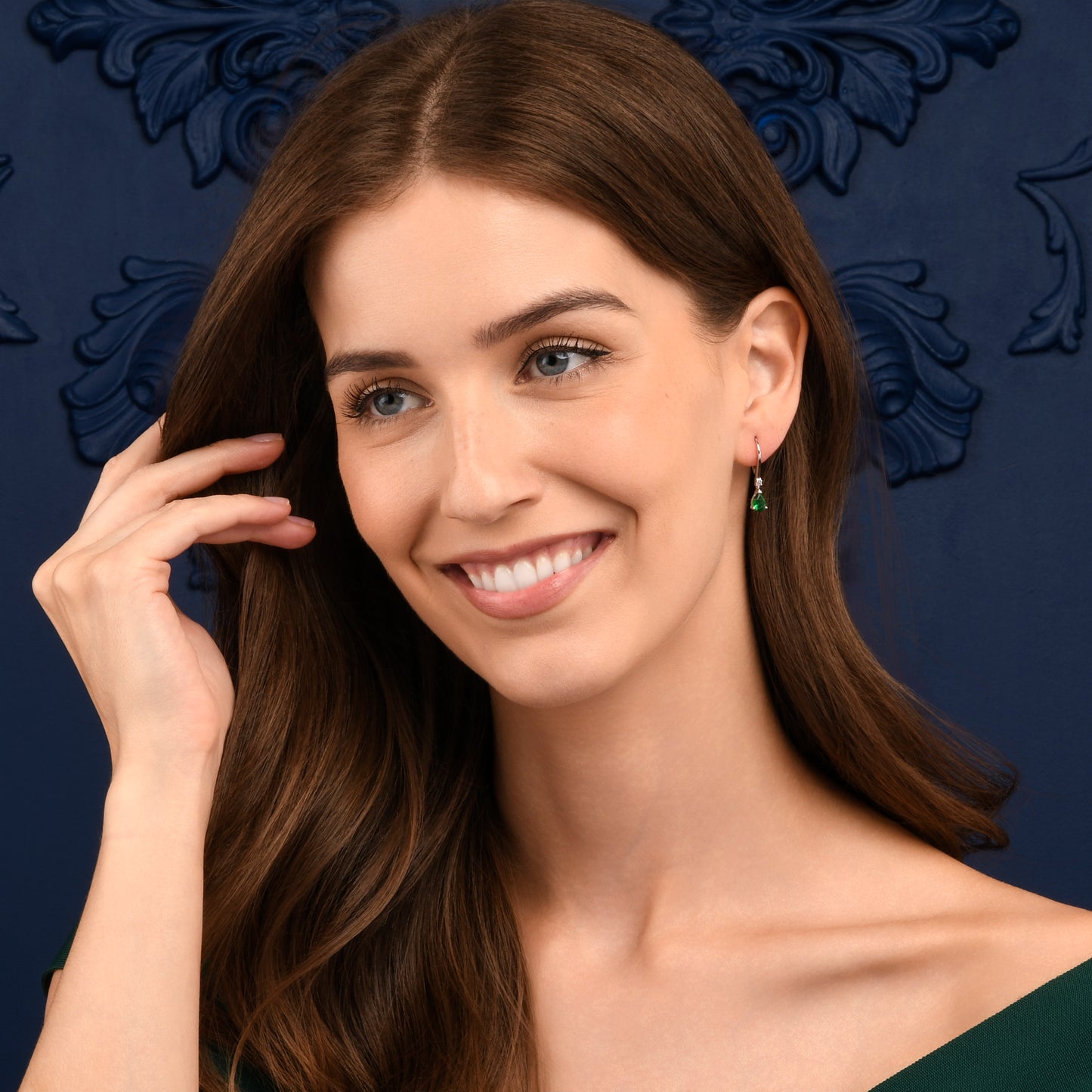 925 Sterling Silver Green Pear Drop Cubic Zirconia Leverback Dangle Earrings