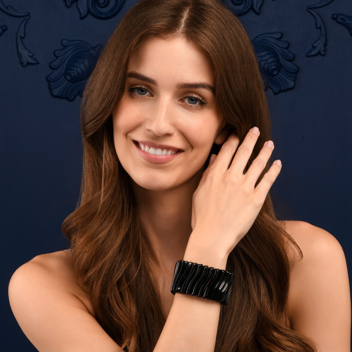 40mm Wide Black Chunky Bangle Bracelet for Women