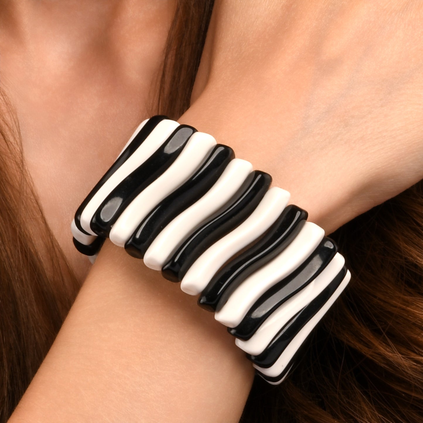 40mm Wide Black & White Chunky Bangle Bracelet for Women