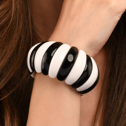 39mm Wide Black and White Half-Moon Resin Links Bangle Bracelet For Women