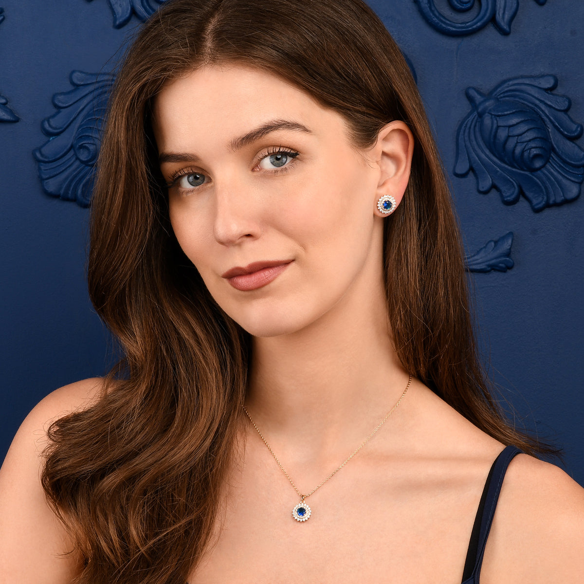 Gold Blue Round Halo Pendant Necklace With Aqua Blue Crystal For Women
