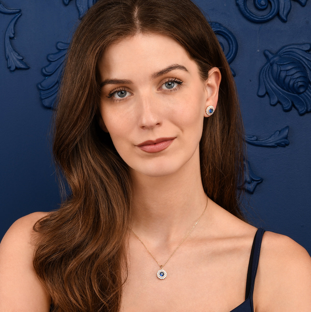 Gold Blue Round Halo Pendant Necklace With Aqua Blue Crystal For Women