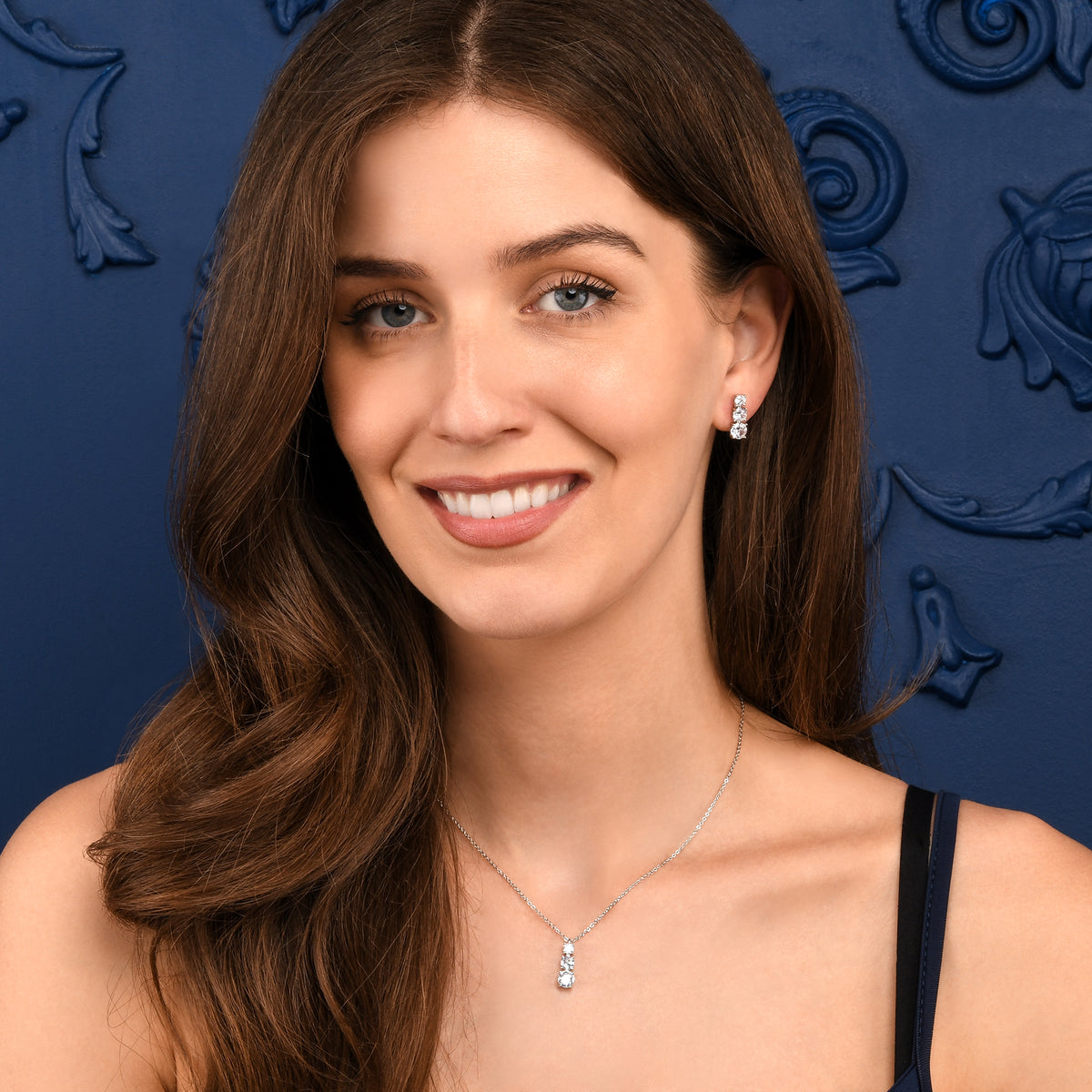 Dainty Silver Trilogy Pendant Necklace for Women