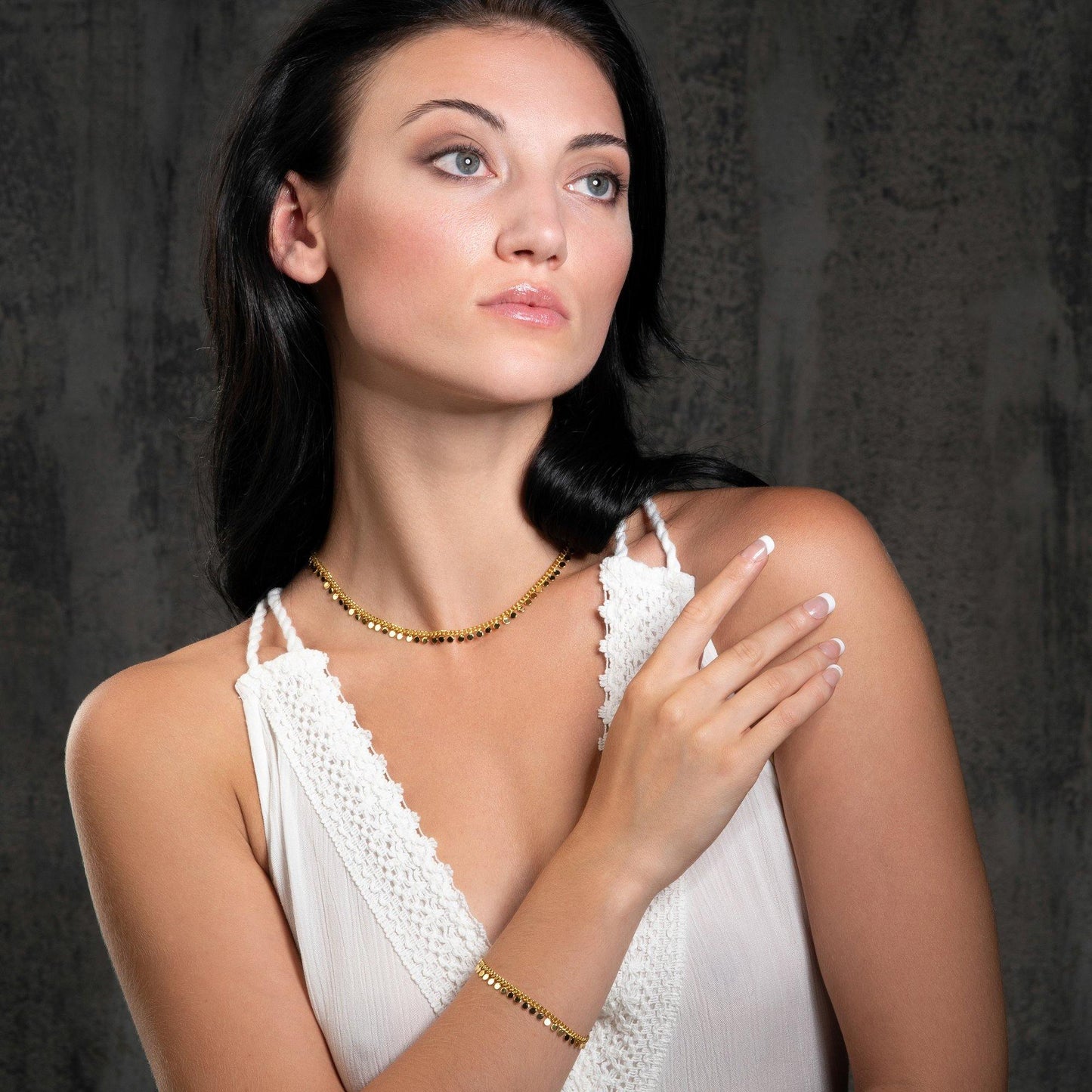 Gold Disc Charm Bracelet for Women - namana.london