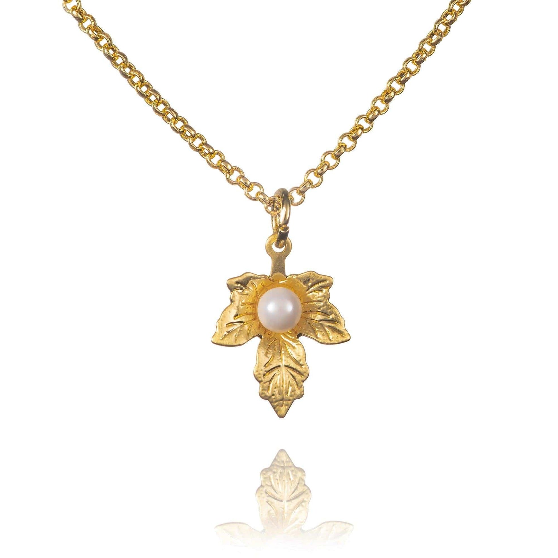Dainty Gold Leaf Pearl Pendant Necklace for Women - namana.london