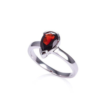 Pear Shaped Garnet Ring for Women in 925 Sterling Silver - namana.london