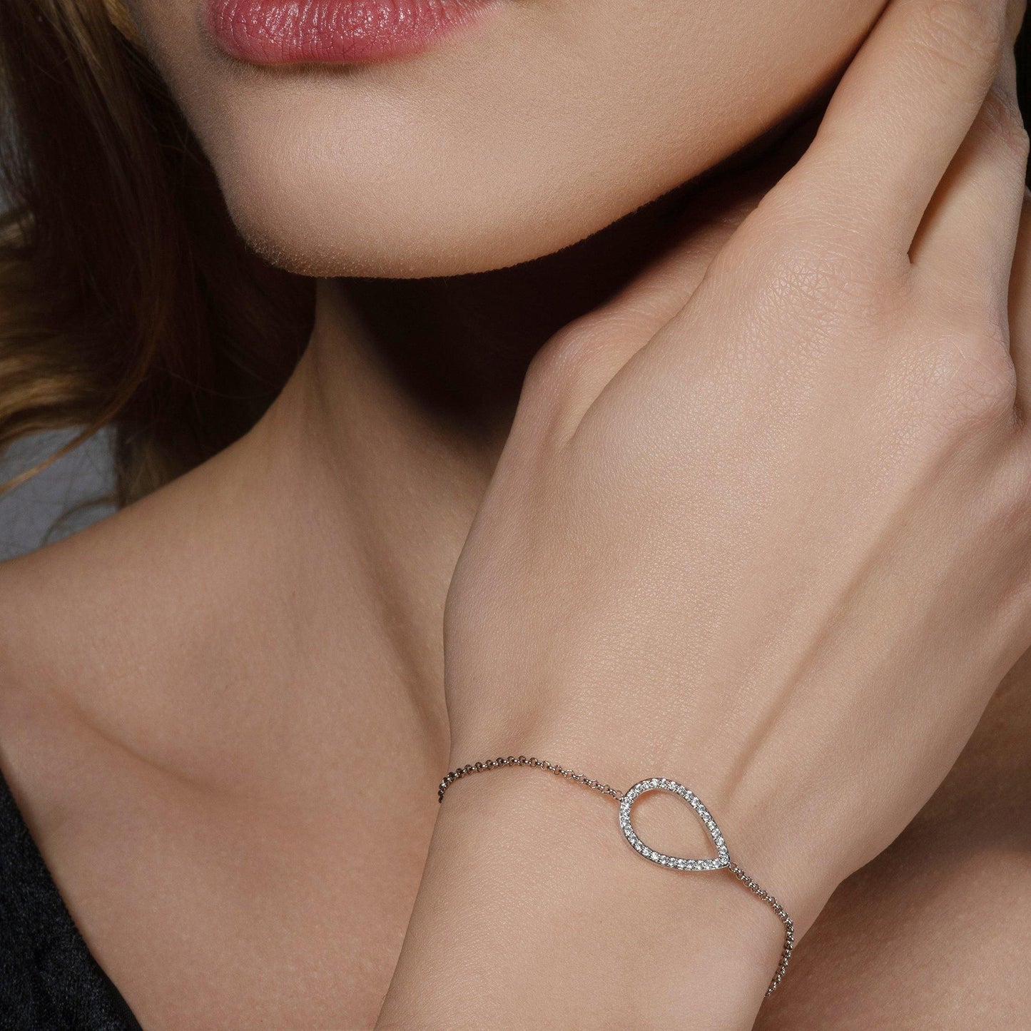 Adjustable Silver Pear Bracelet with Cubic Zirconia - namana.london