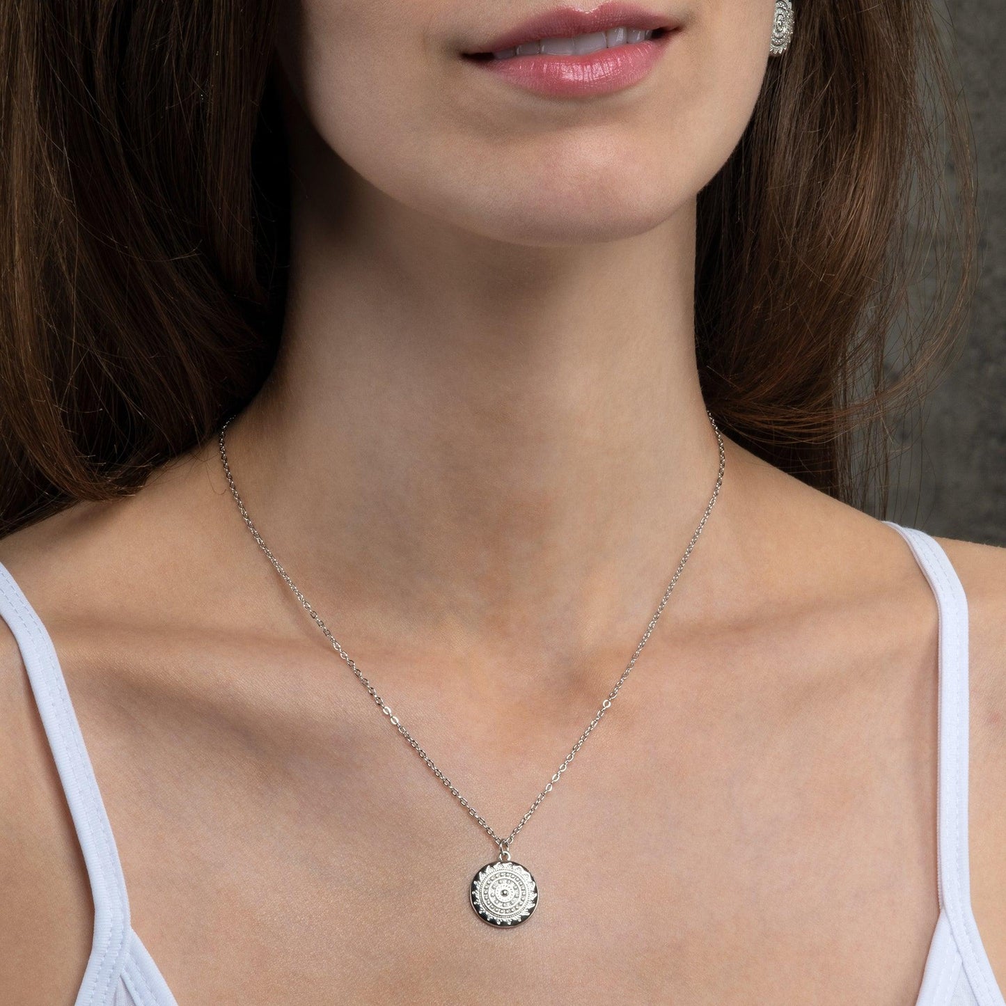 Dainty Mandala Pendant Necklace for Women - namana.london