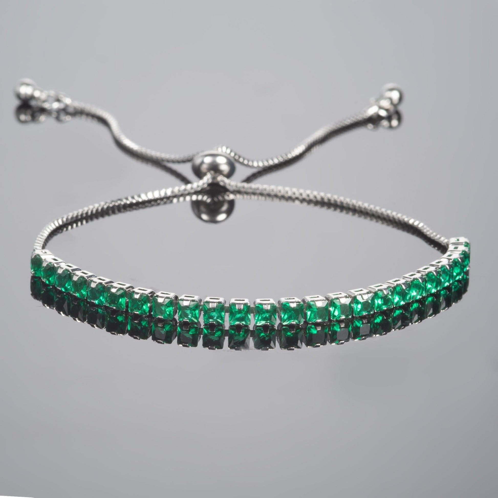 Adjustable Green Bracelet for Women - namana.london
