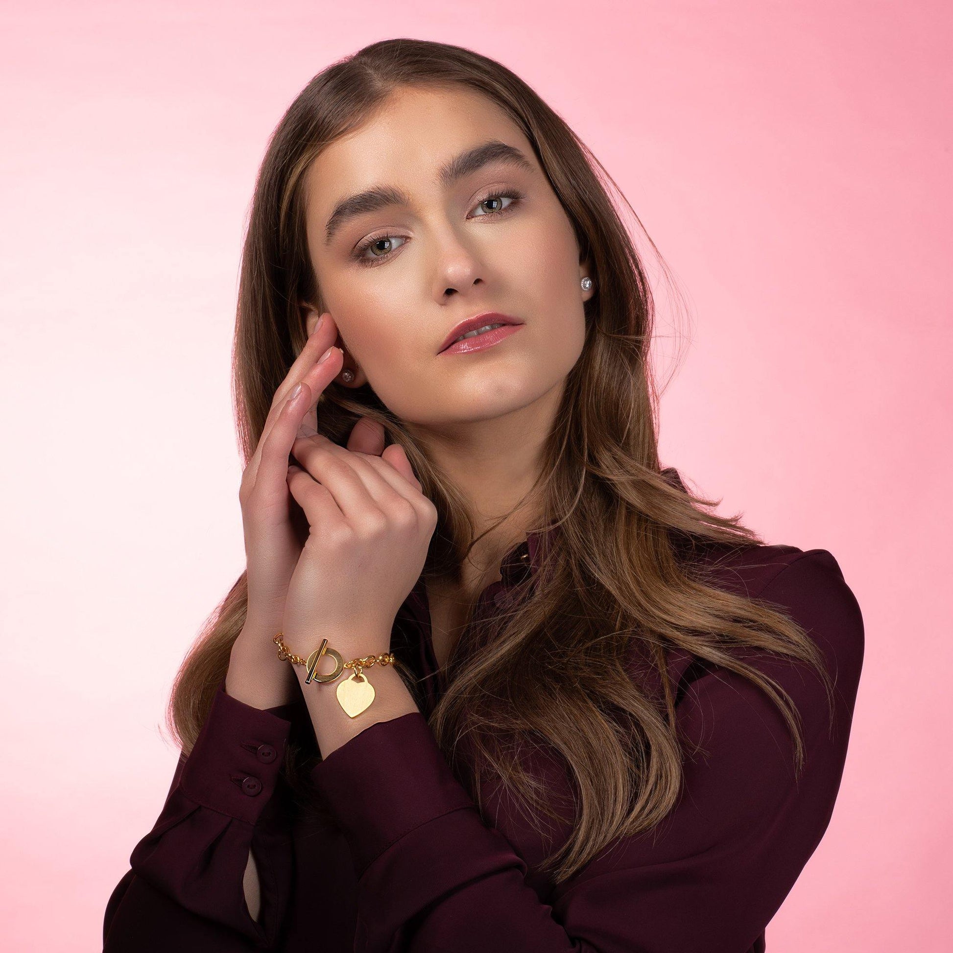 Gold Heart Bracelet for Women. Chunky Bracelet for Women in Gold - namana.london