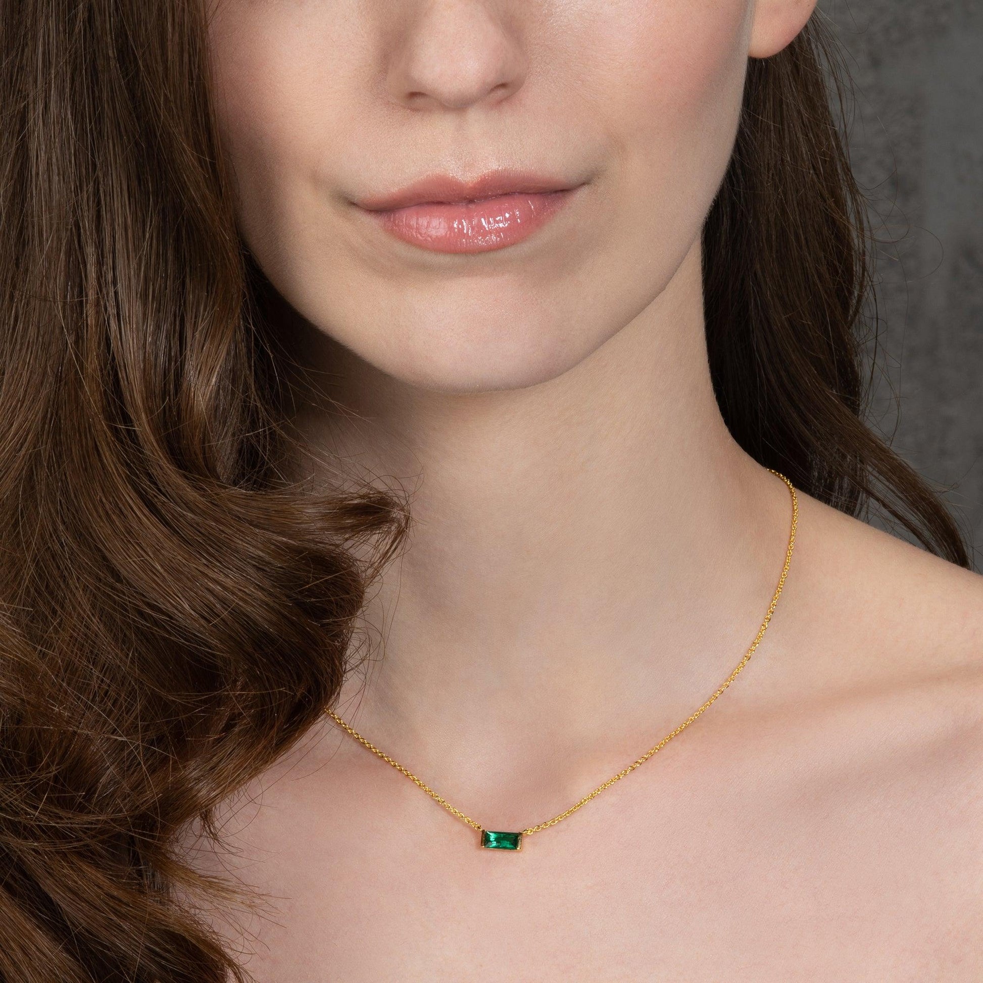 Dainty Green Necklace in Gold Plated - namana.london