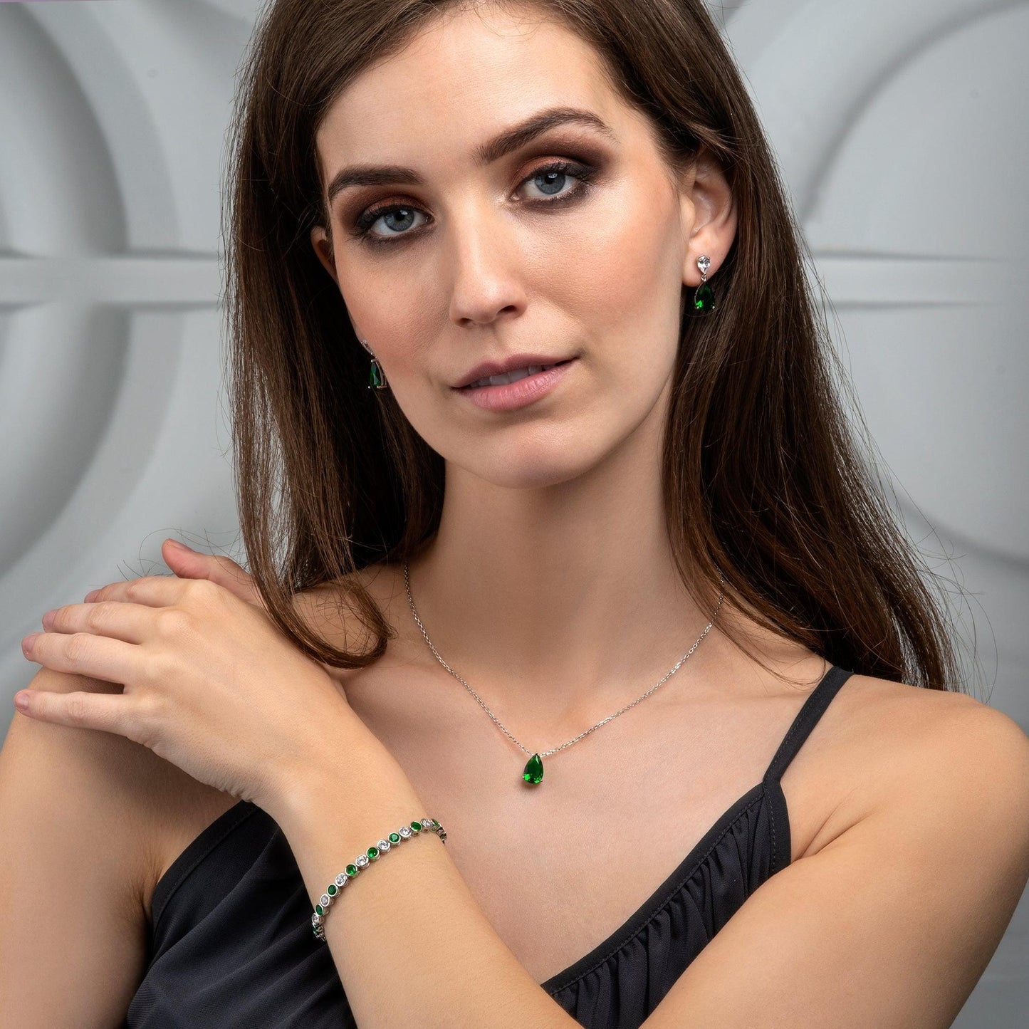 925 Sterling Silver Tennis Bracelet with Bezel Set Green & White Cubic Zirconia - namana.london