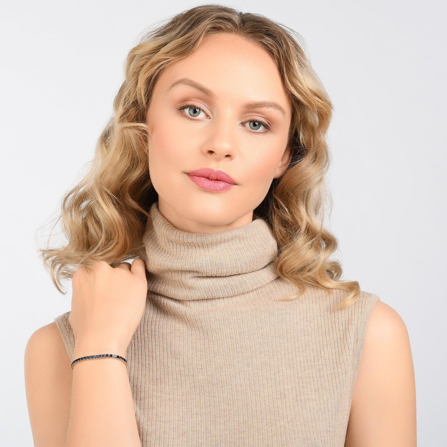 Adjustable Gold Bracelet for Women with Blue Stones - namana.london