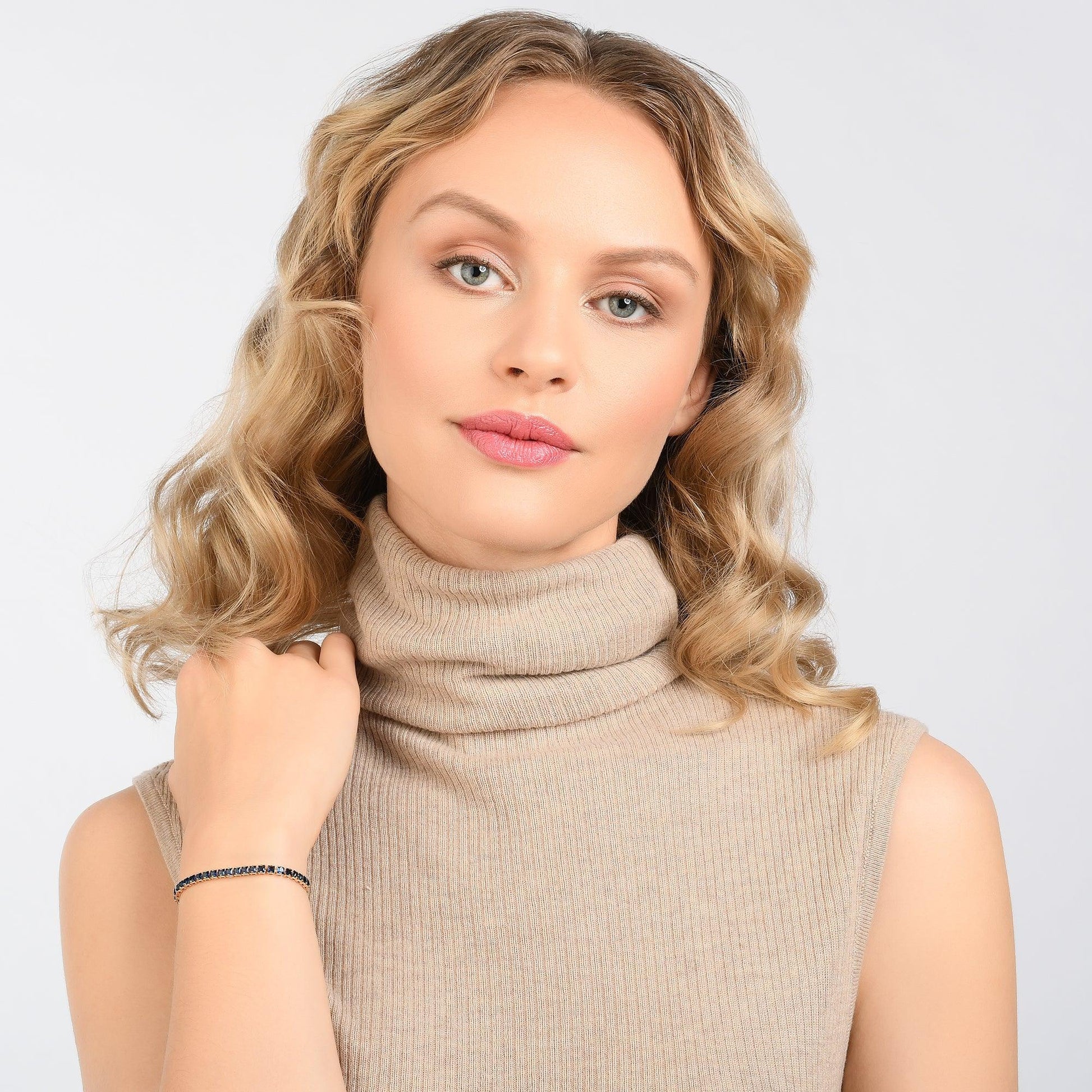 Adjustable Gold Bracelet for Women with Blue Stones - namana.london