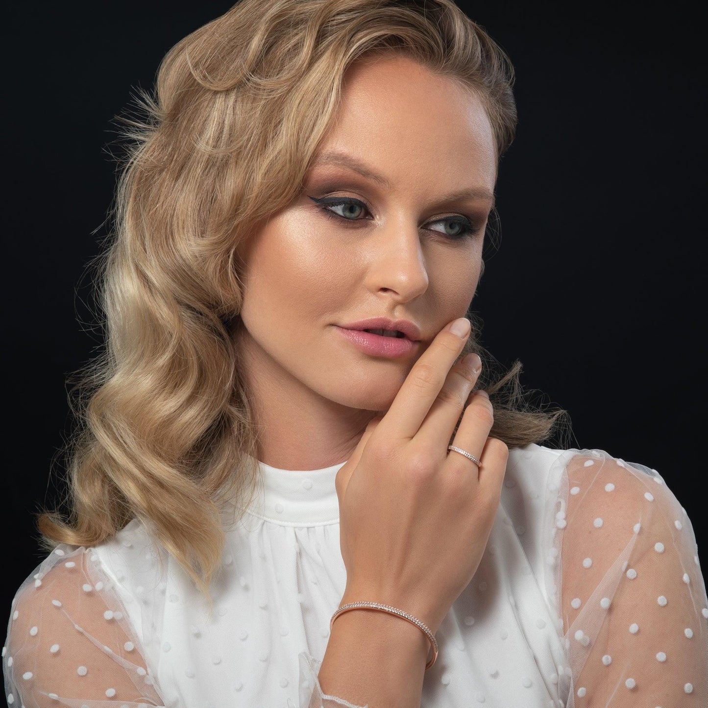 Adjustable Rose Gold Band Ring for Women with Cubic Zirconia Stones - namana.london