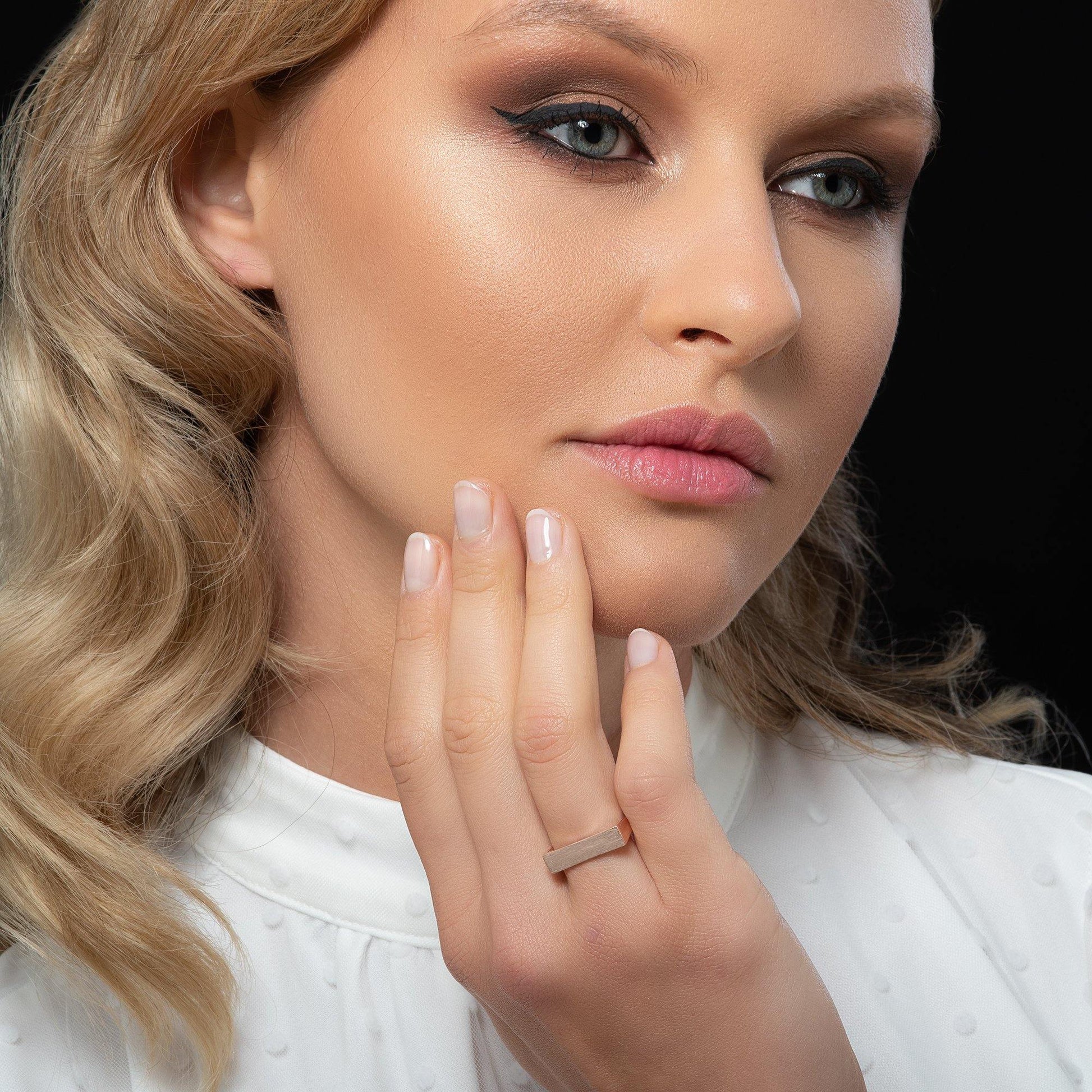 Rose Gold Ajdustable Plain Bar Ring for Women - namana.london