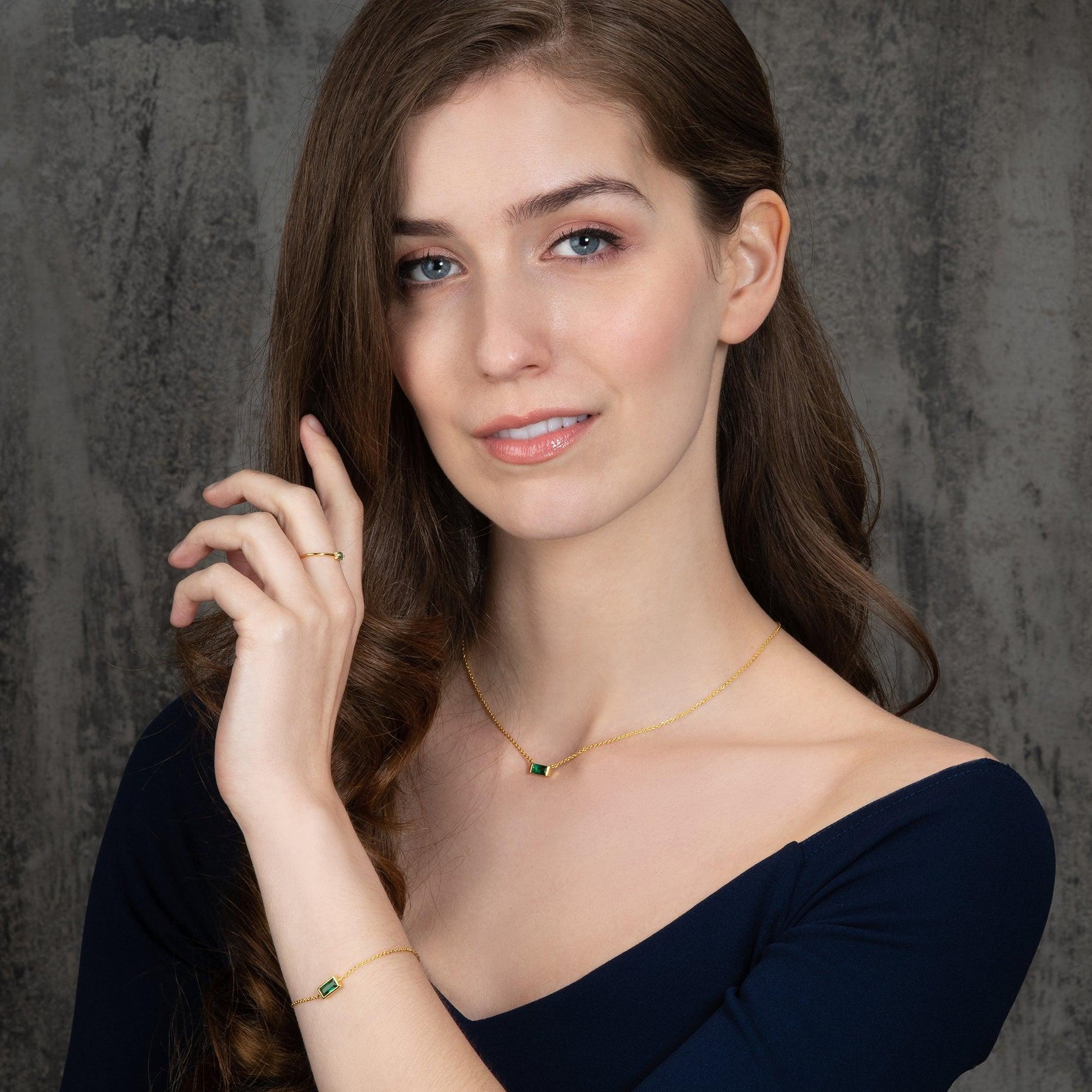 Dainty Green Necklace in Gold Plated - namana.london