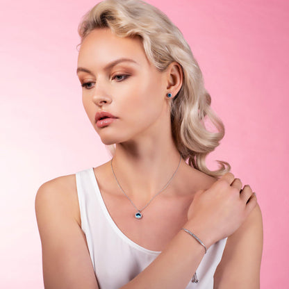 Bar Bracelet with Swarovski Crystals - namana.london